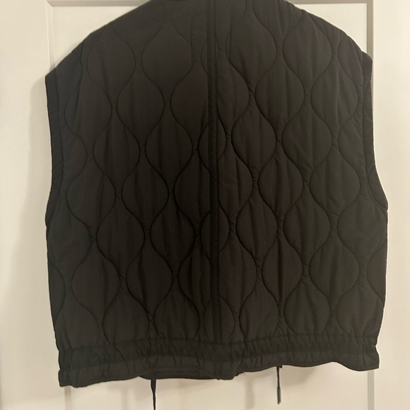 ZARA Puffer Jacket - Picture 3 of 5